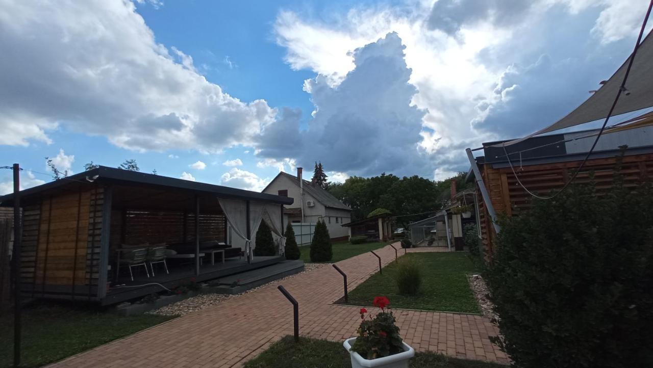Püspökladány Green Corner Wellness מראה חיצוני תמונה