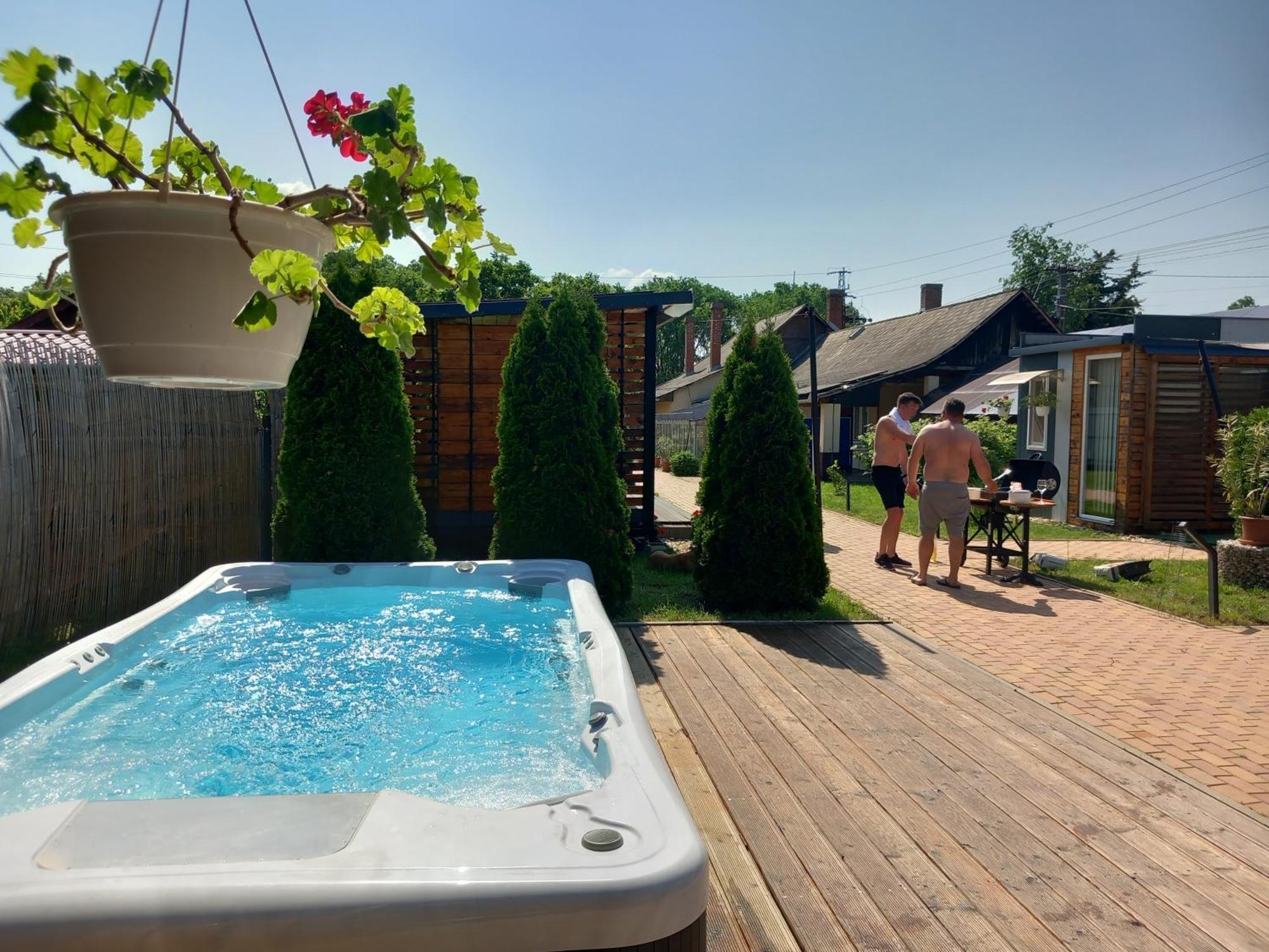 Püspökladány Green Corner Wellness מראה חיצוני תמונה